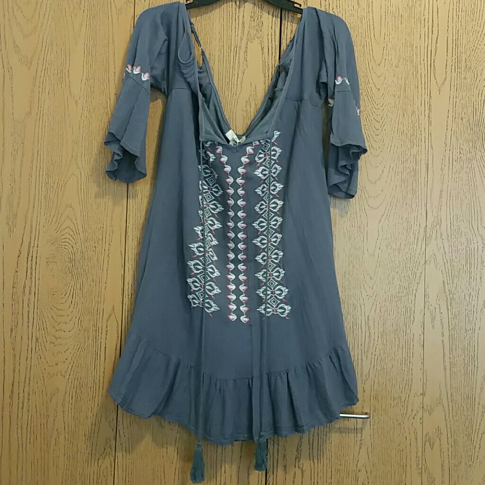 NWT off the shoulder mini dress/top